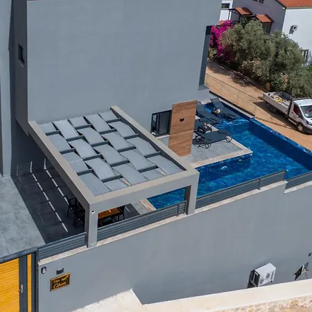 Cihan Kalkan וילה קס